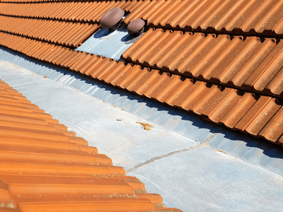 About Leaking Skylight Repair Pros Clarion, IA